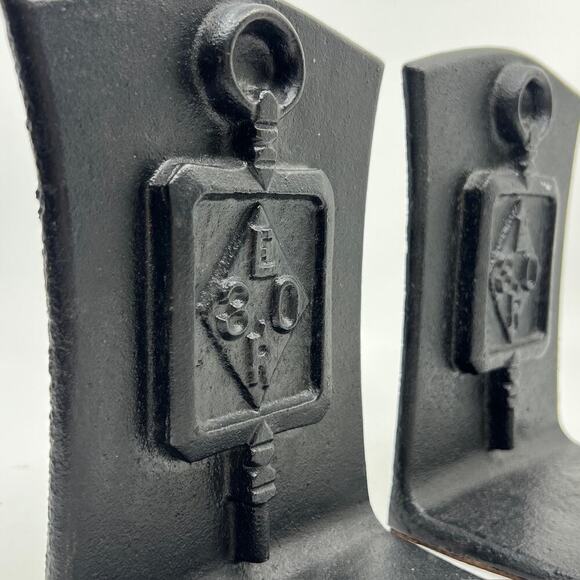 Vintage Cast Iron Key Design Book Ends - Picture 4 of 6